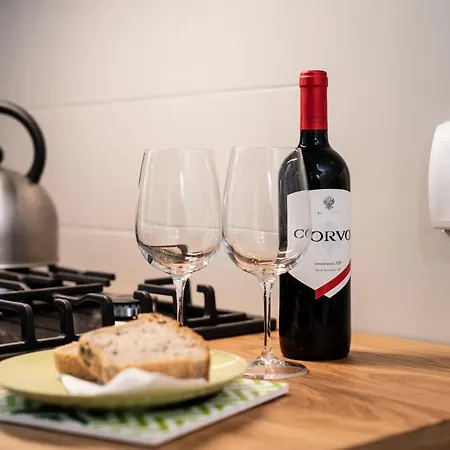 Interno 6 San Pietro *